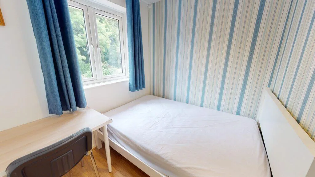 5 bedroom house for rent