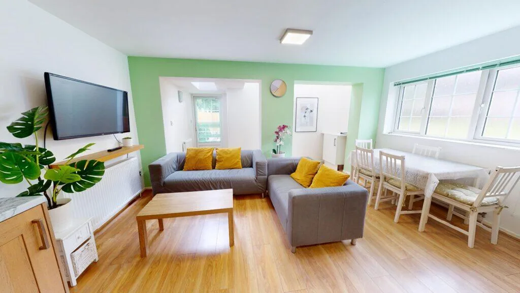 5 bedroom house for rent