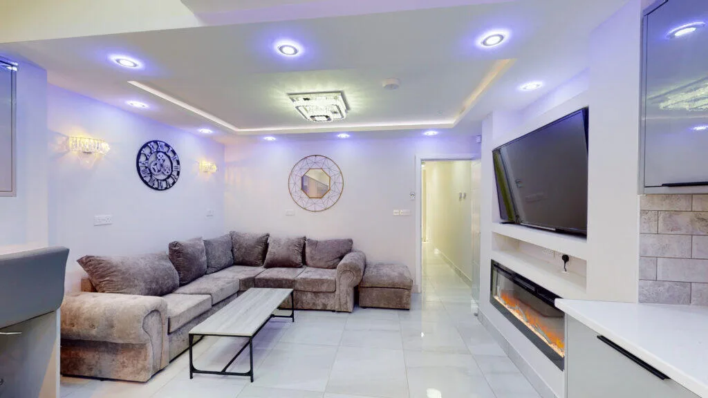 5 bedroom house for rent