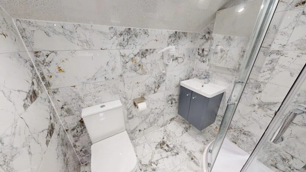 5 bedroom house for rent