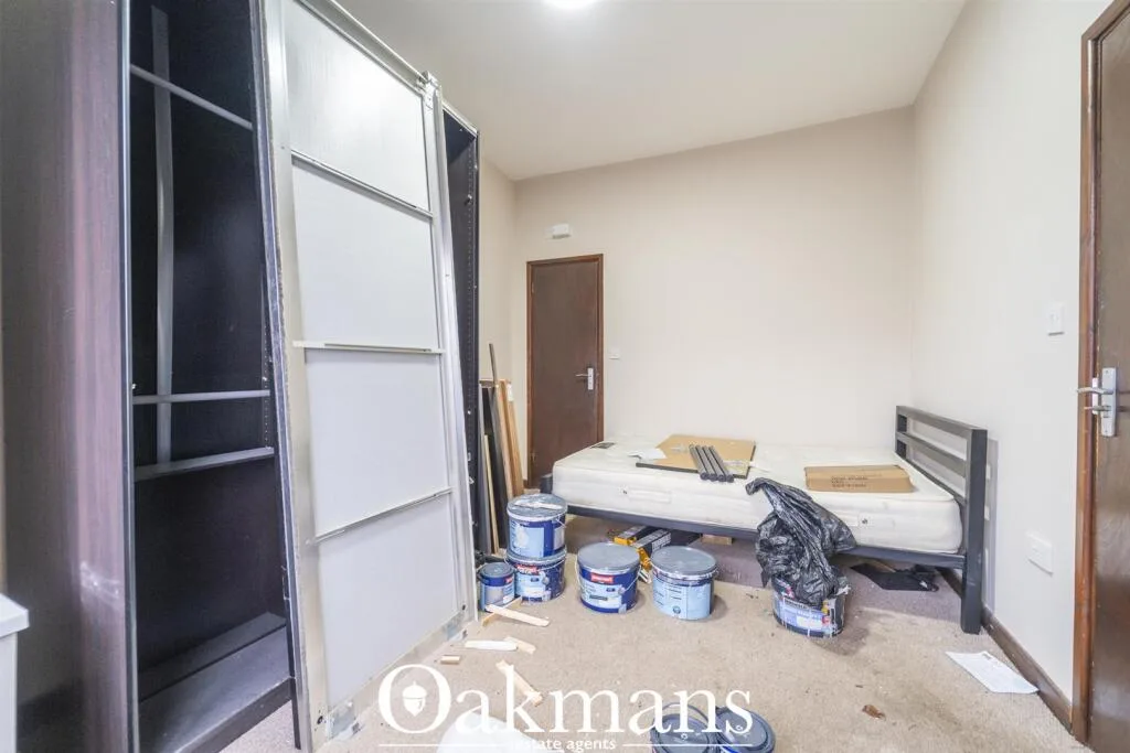 8 bedroom house for rent