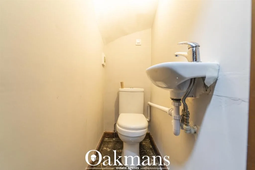 8 bedroom house for rent