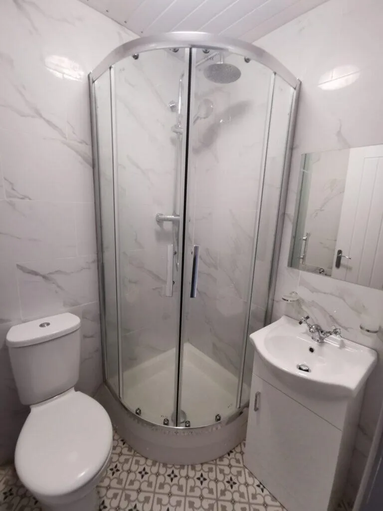 6 bedroom terraced house for rent