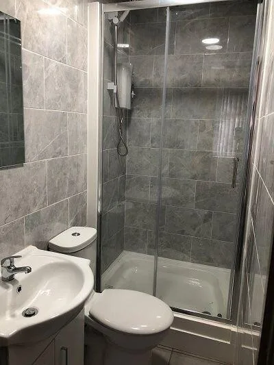 6 bedroom terraced house for rent