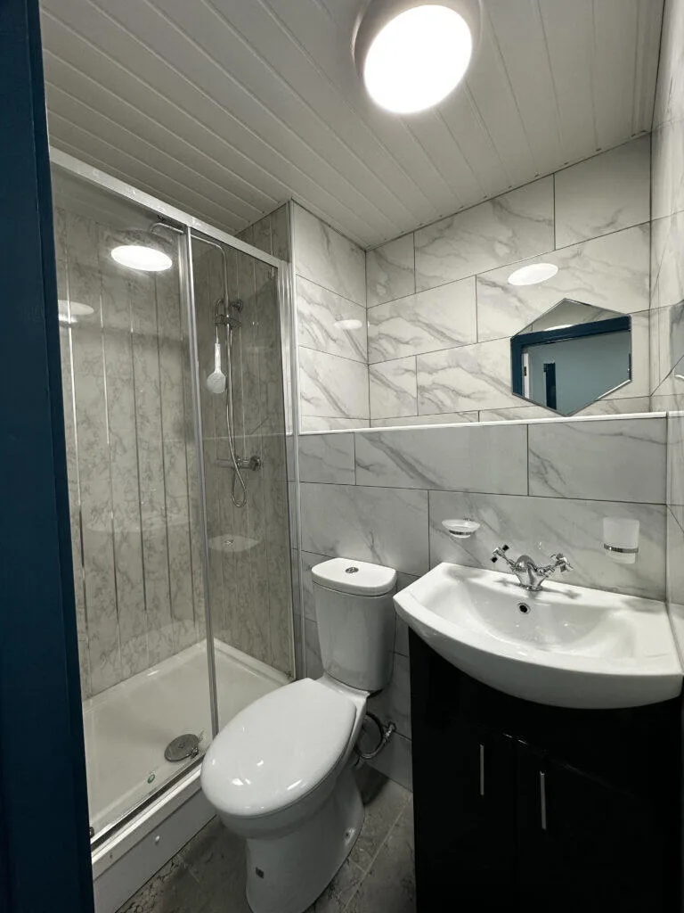 6 bedroom terraced house for rent