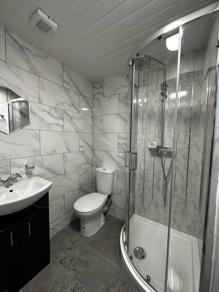 6 bedroom terraced house for rent