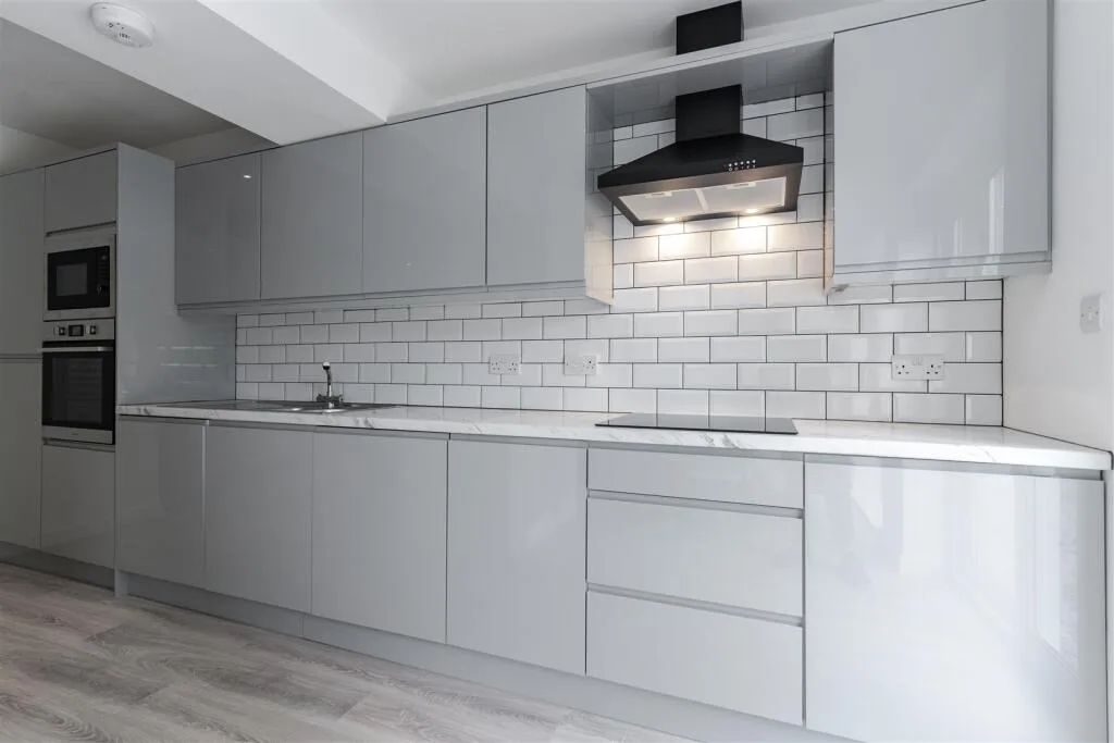 5 bedroom house for rent