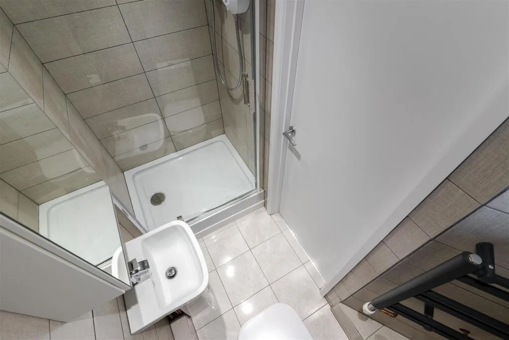 5 bedroom house for rent