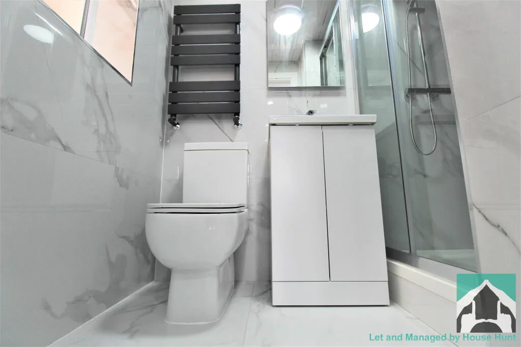 8 bedroom house for rent
