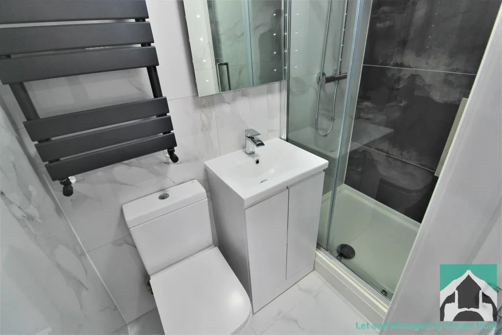 8 bedroom house for rent