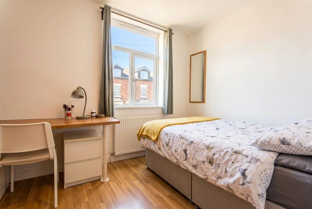 5 bedroom terraced house for rent