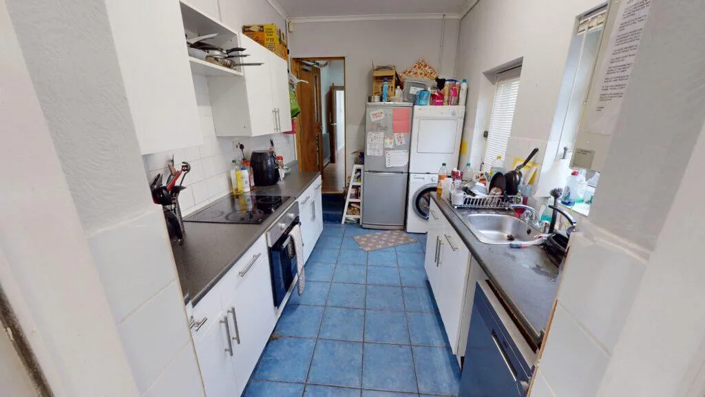 5 bedroom house for rent