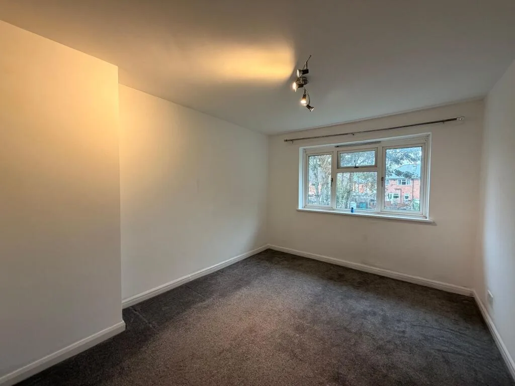 3 bedroom end of terrace house for rent