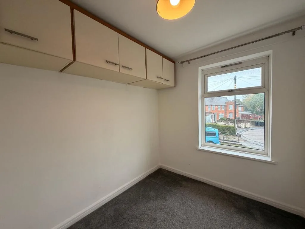 3 bedroom end of terrace house for rent
