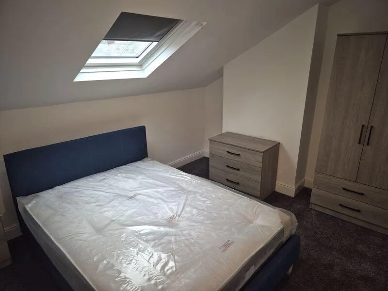 5 bedroom house for rent