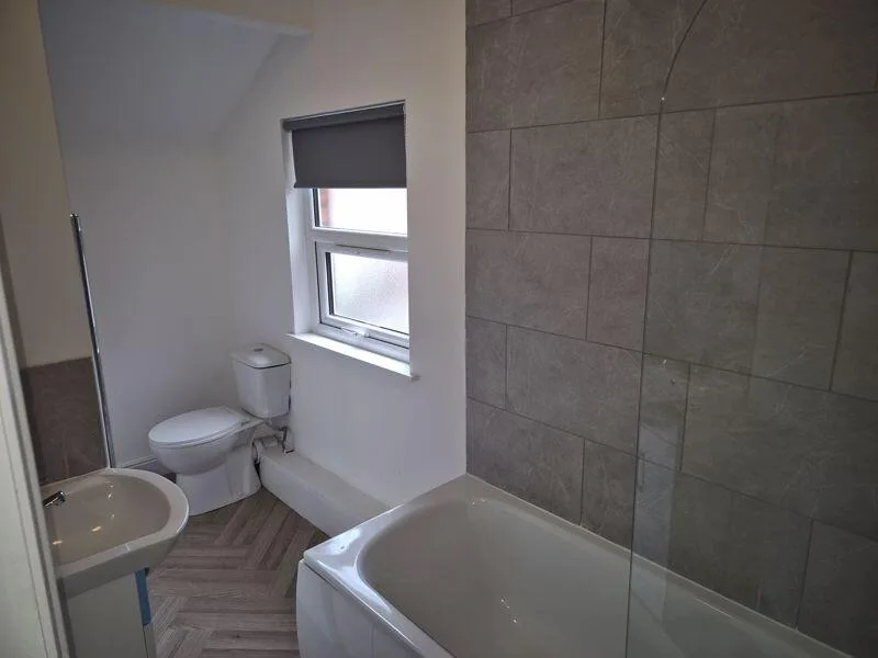 5 bedroom house for rent