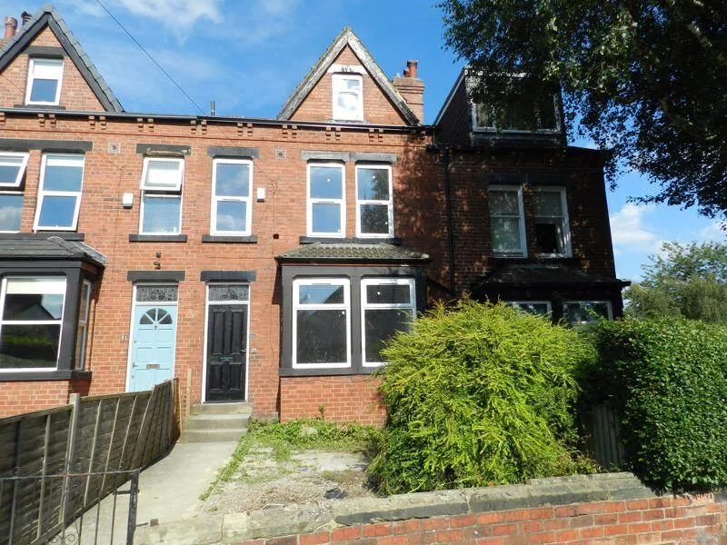 5 bedroom house for rent