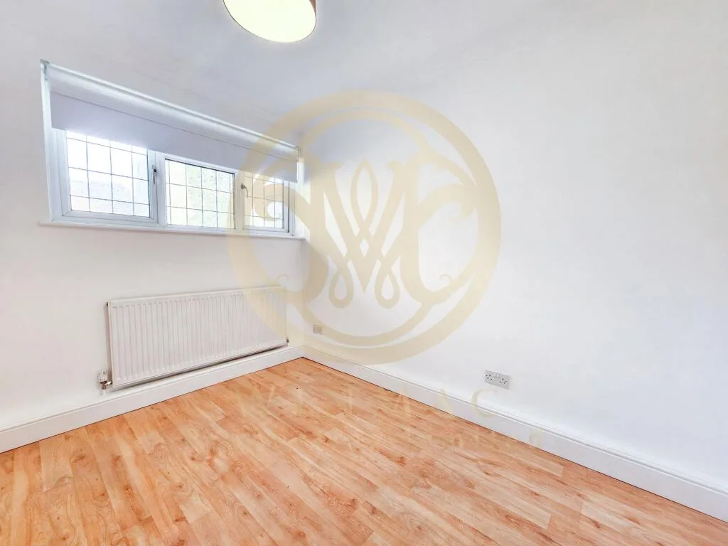 2 bedroom maisonette for rent