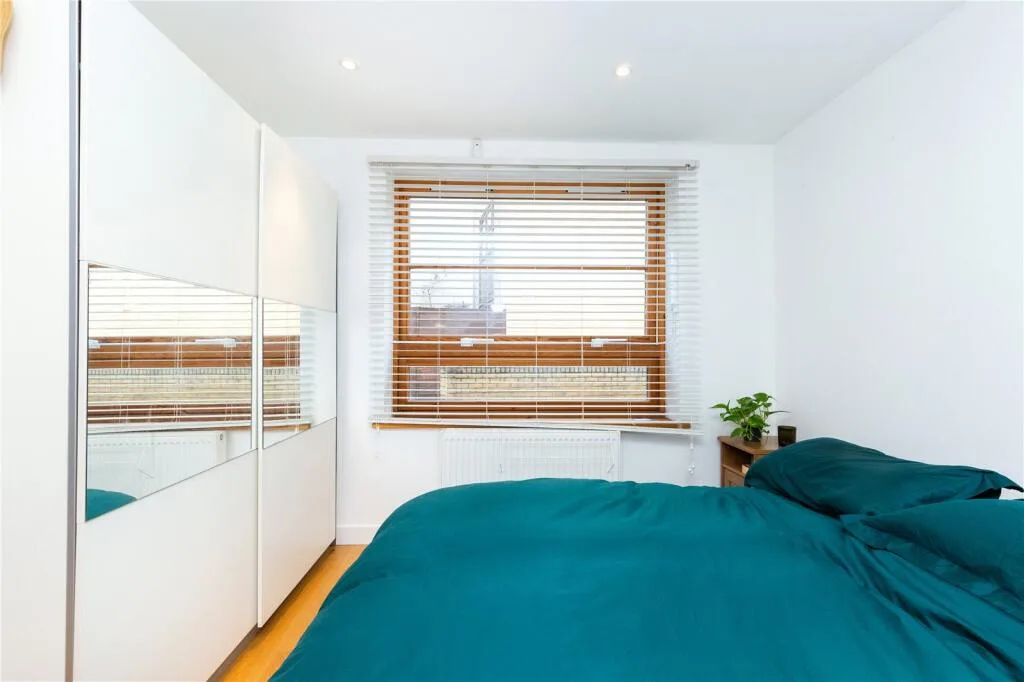 3 bedroom maisonette for rent