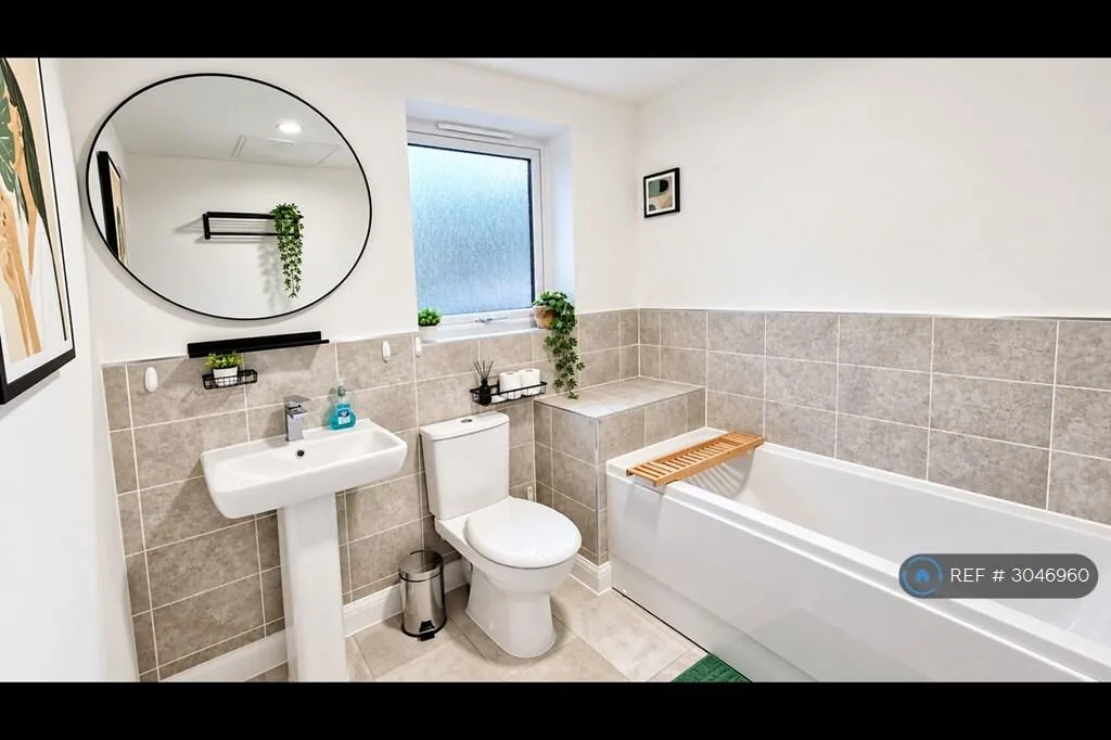 5 bedroom terraced house for rent