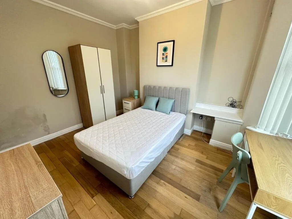 4 bedroom terraced house for rent