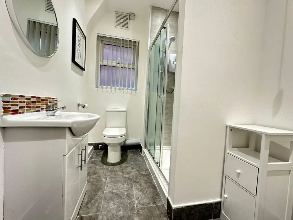 4 bedroom terraced house for rent