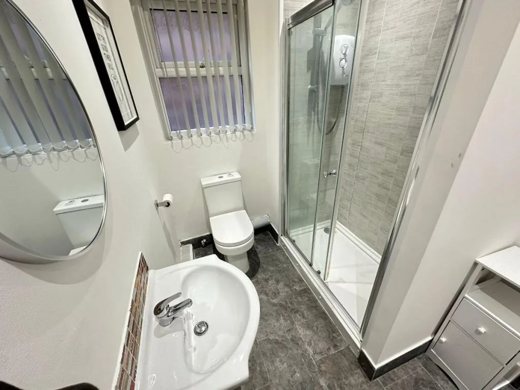 4 bedroom terraced house for rent