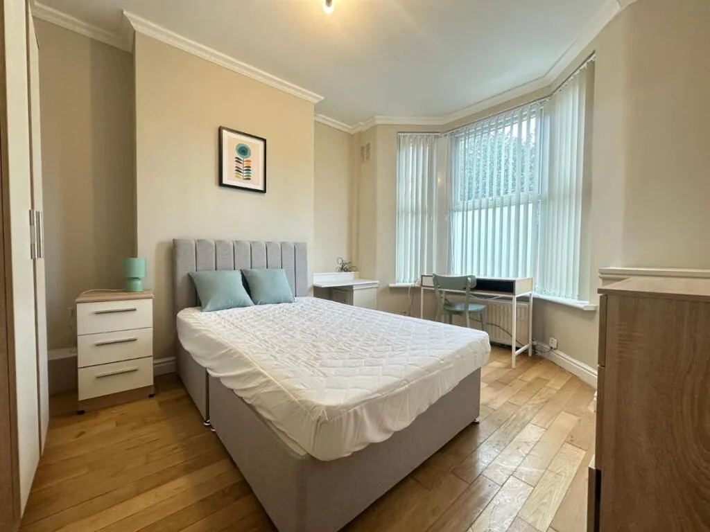 4 bedroom terraced house for rent