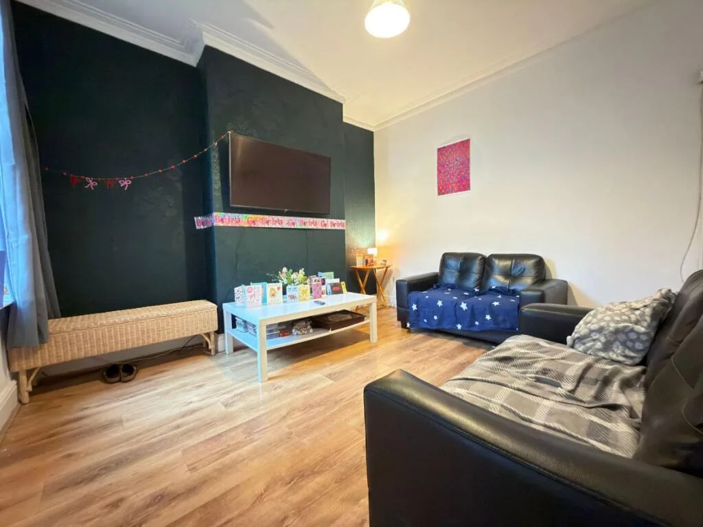 4 bedroom terraced house for rent