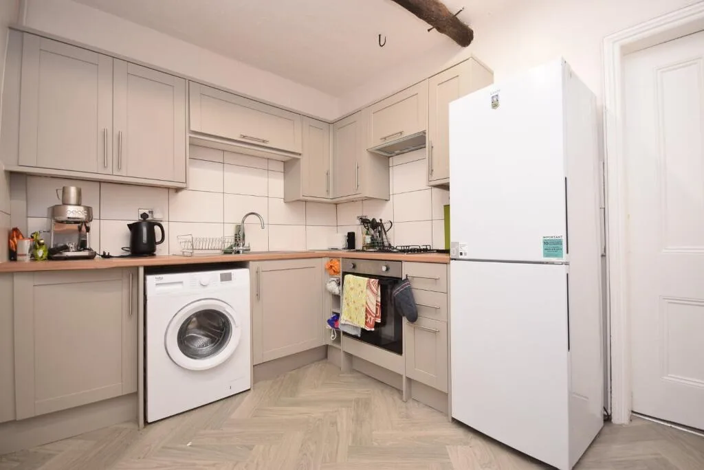 1 bedroom semi-detached house for rent
