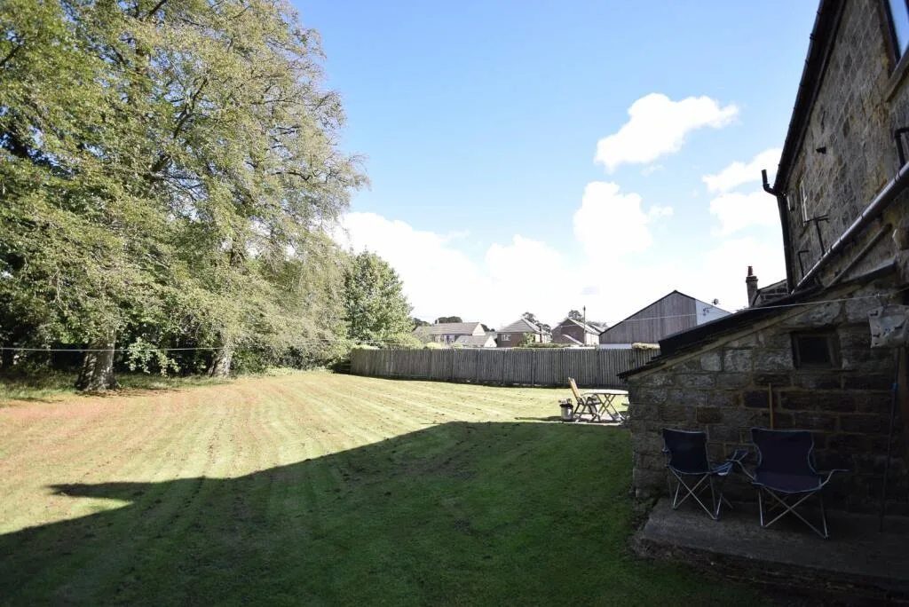 1 bedroom semi-detached house for rent