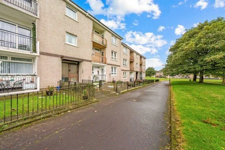 2 bedroom flat for rent