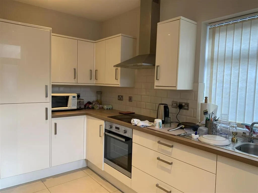 2 bedroom house for rent