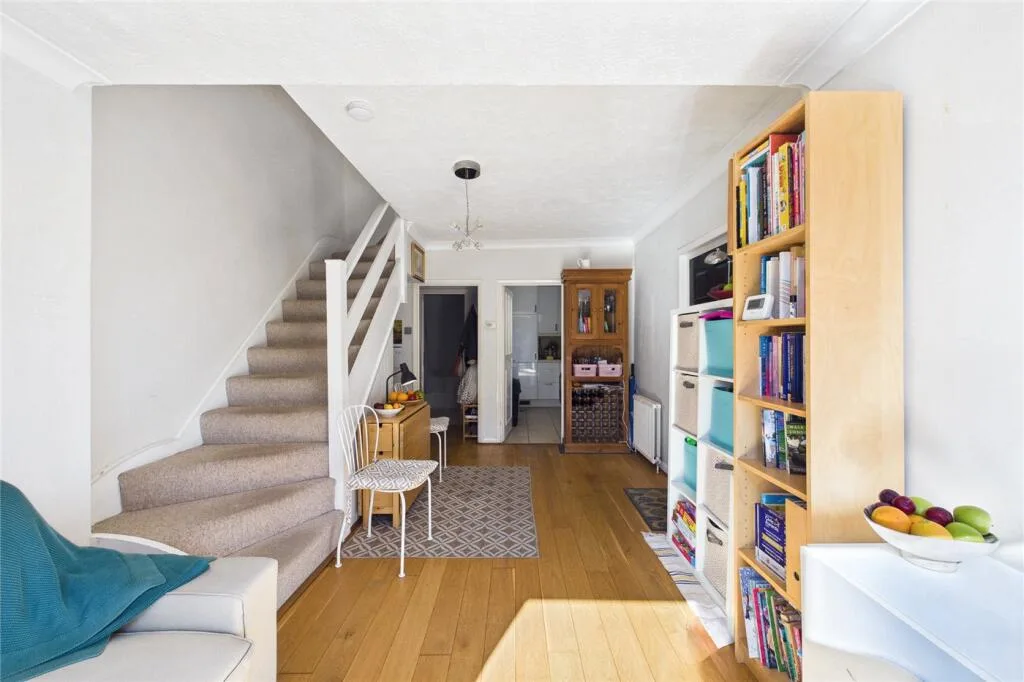 2 bedroom terraced house for rent