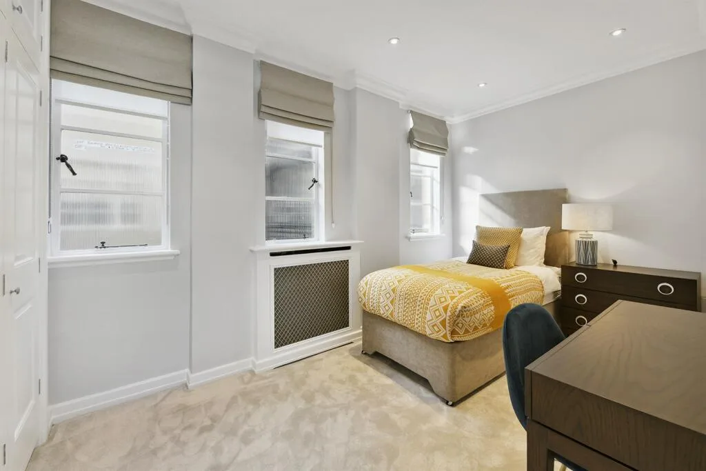 3 bedroom flat for rent