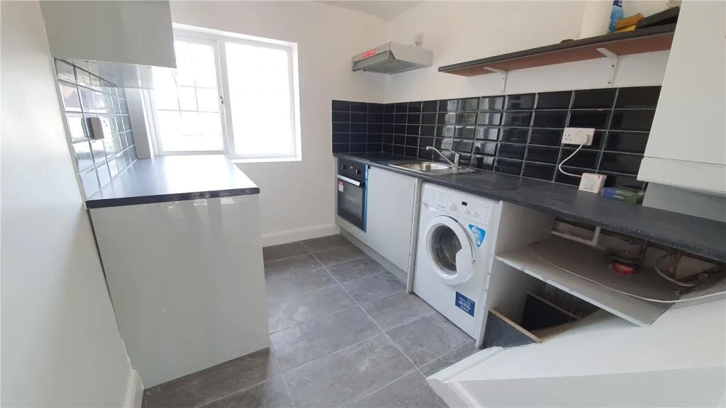 1 bedroom maisonette for rent