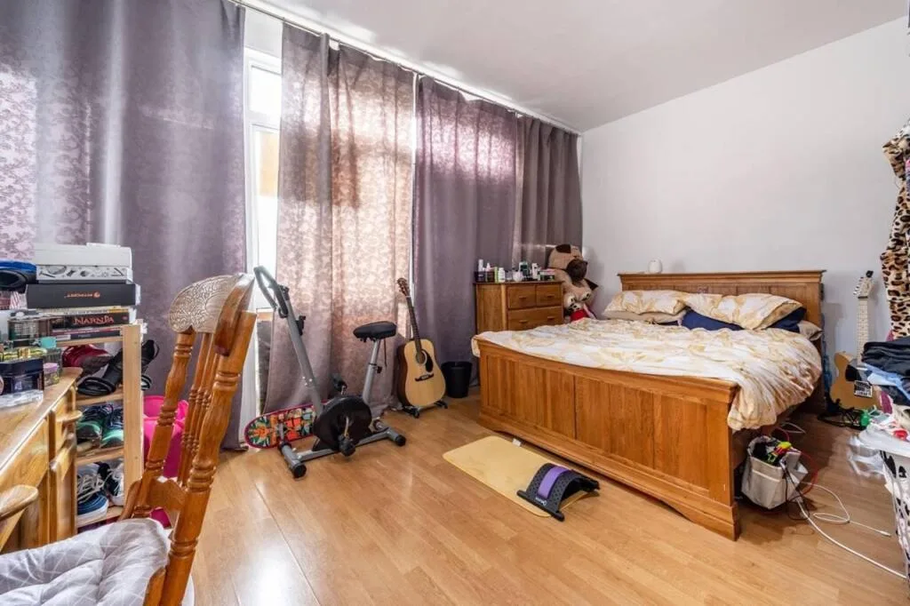 5 bedroom terraced house for rent