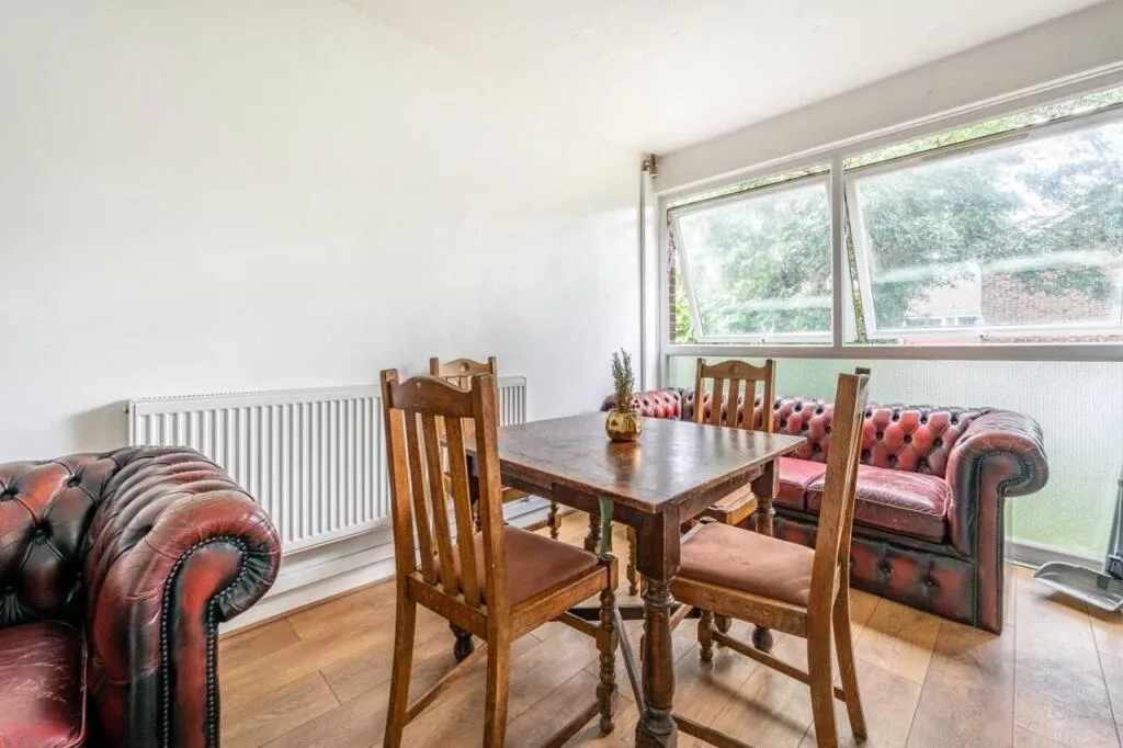 5 bedroom terraced house for rent