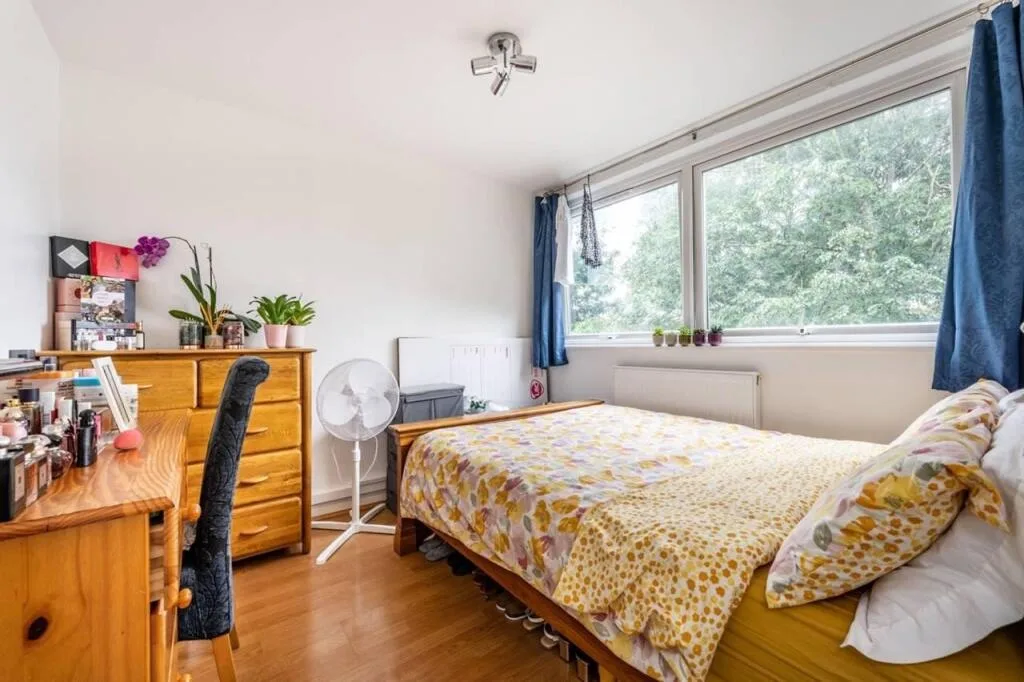 5 bedroom terraced house for rent