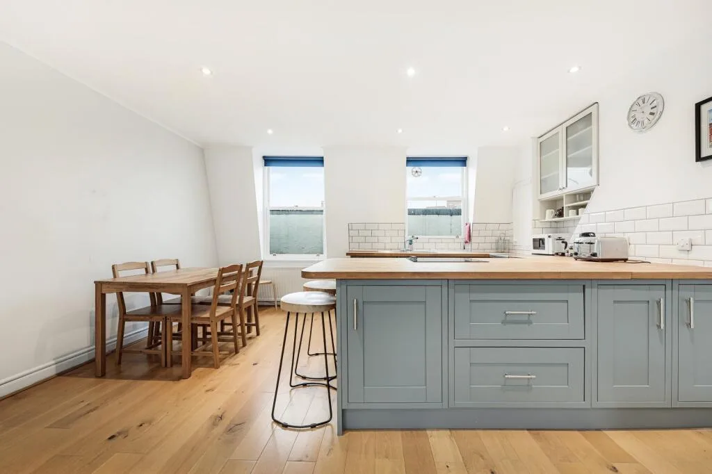 2 bedroom duplex for rent