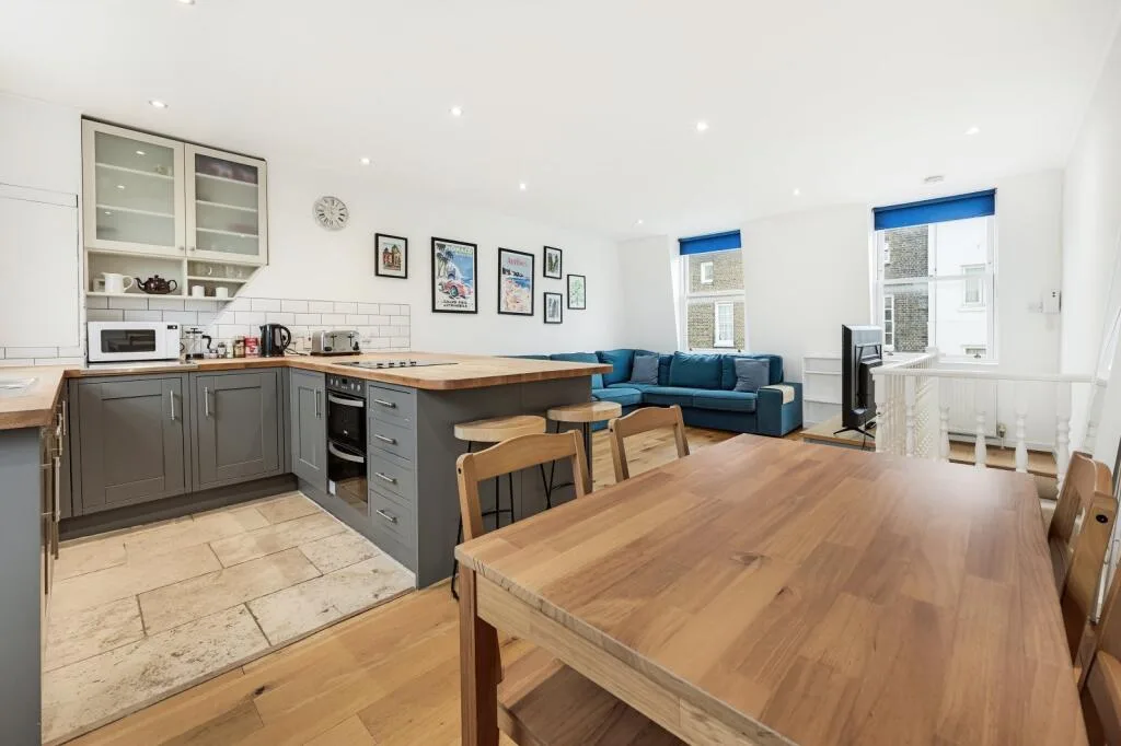 2 bedroom duplex for rent