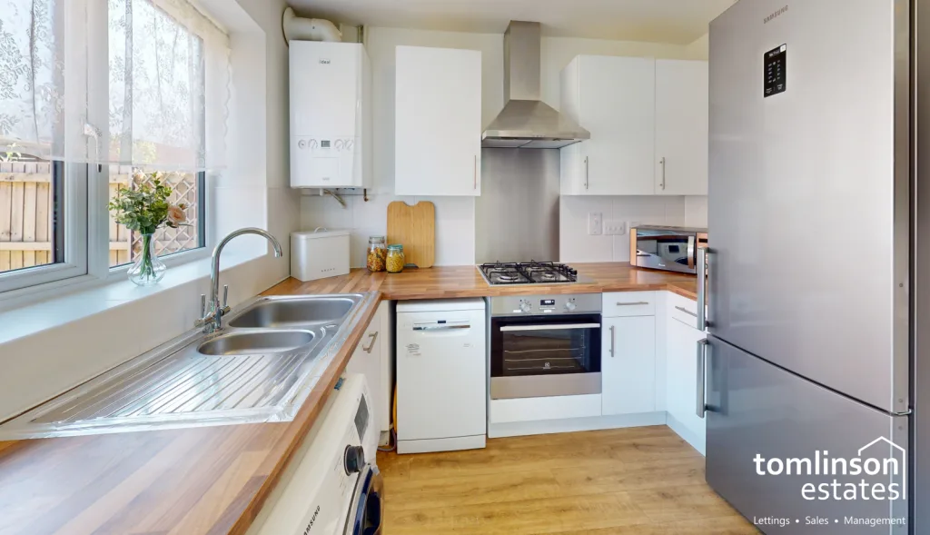 2 bedroom semi-detached house for rent
