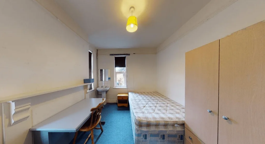 3 bedroom semi-detached house for rent