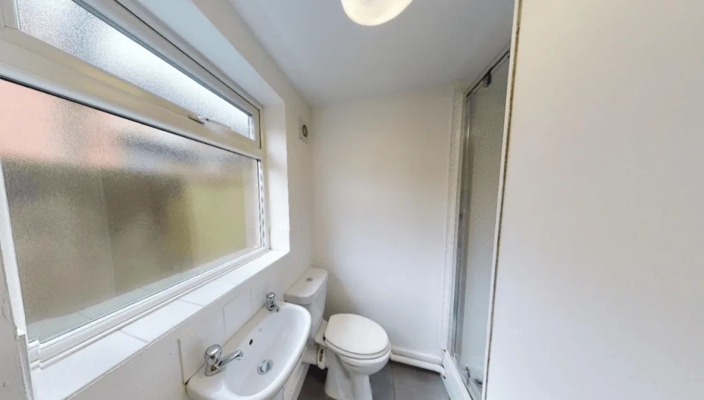 3 bedroom semi-detached house for rent