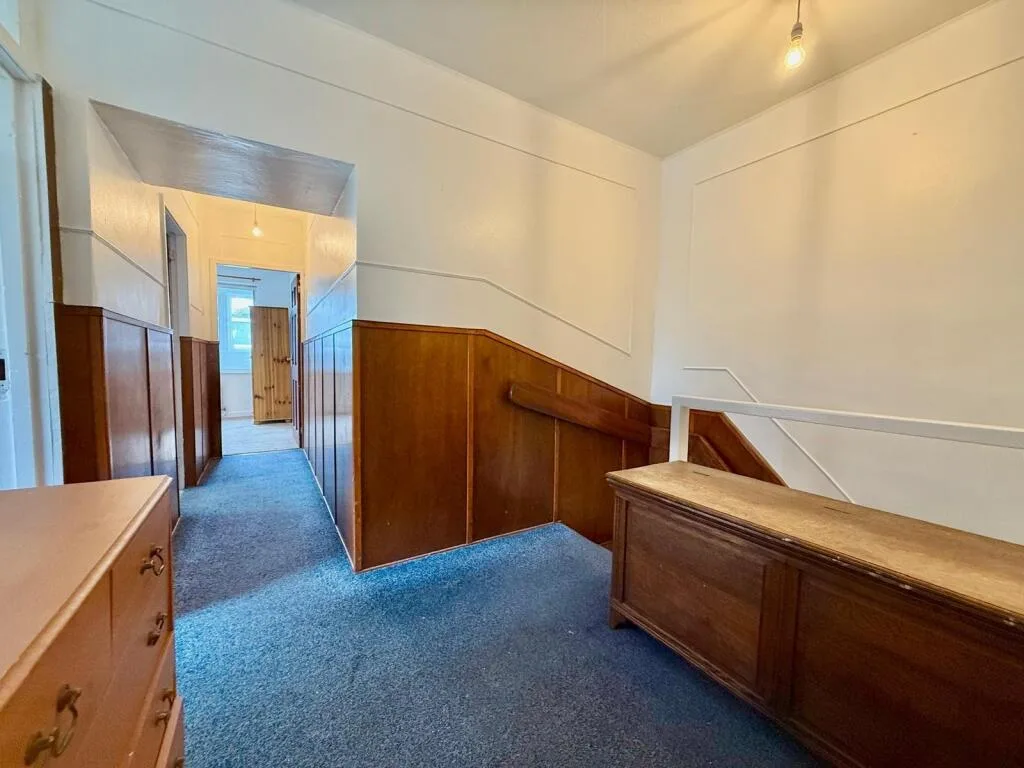 3 bedroom end of terrace house for rent