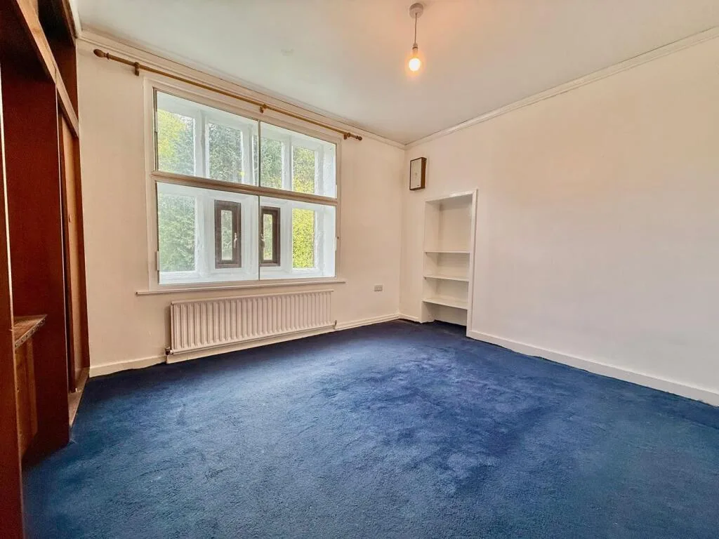 3 bedroom end of terrace house for rent