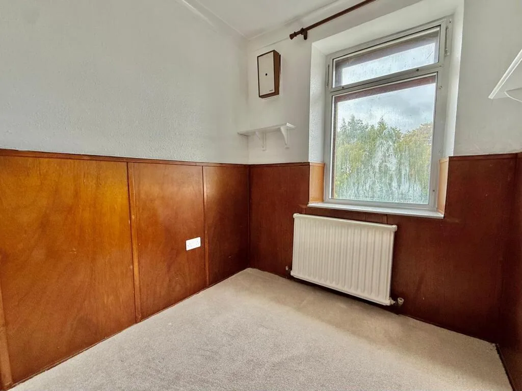 3 bedroom end of terrace house for rent