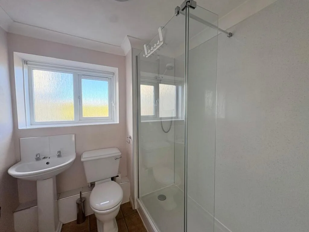 2 bedroom ground floor flat for rent