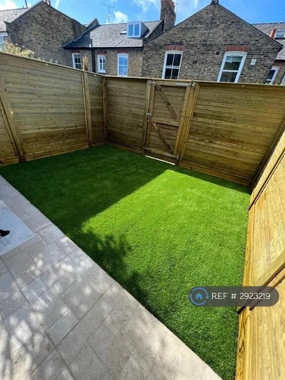 4 bedroom terraced house for rent
