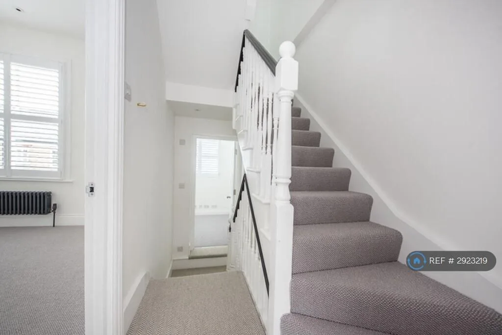 4 bedroom terraced house for rent